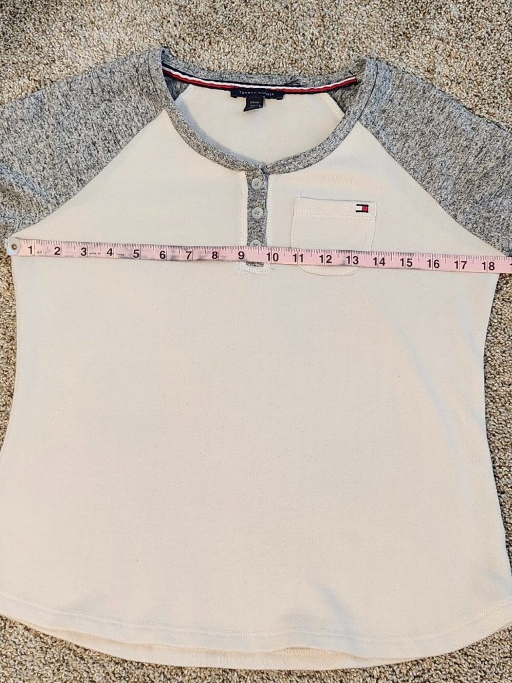 Tommy Hilfiger Two‑Tone Long Sleeve Henley Top – Cream & Gray – Size S – EUC - Picture 7 of 7